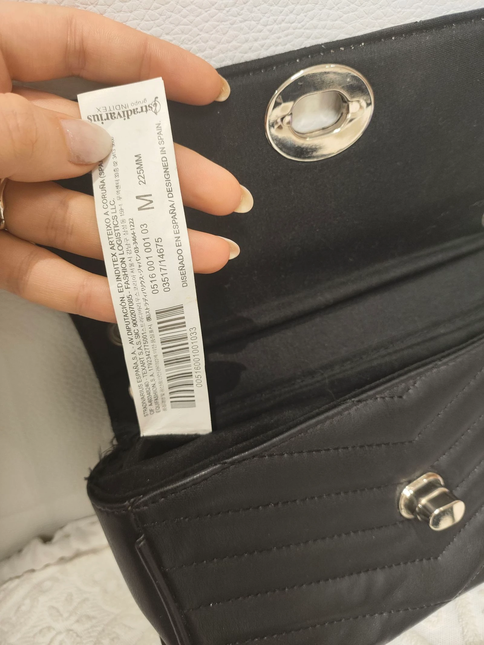 Bolso negro acolchado Stradivarius con cadena plateada – photo 3